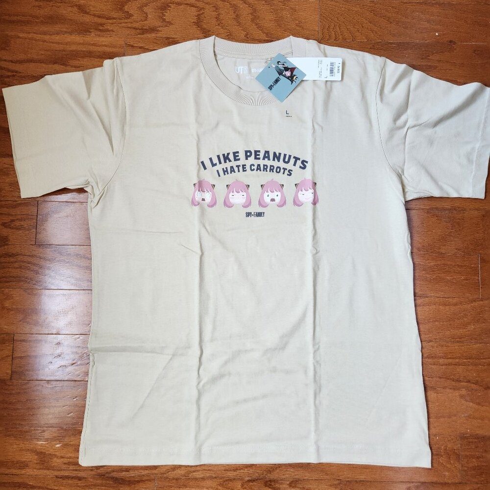 NWT Uniqlo SPY x FAMILY UT Tees Short-sleeves Cream Men (L)